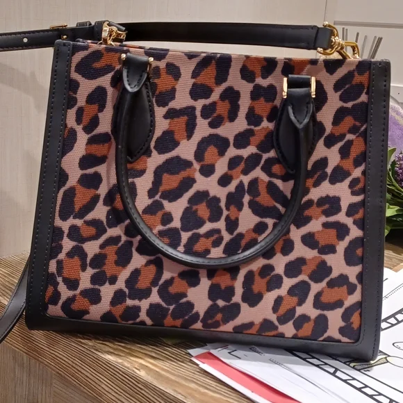 Final Price Reduction!♠️Kate Spade Ellie Crossbody - Picture 2 of 5